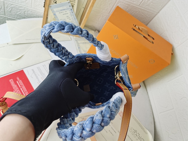 ルイヴィトンバッグ素材ディテール